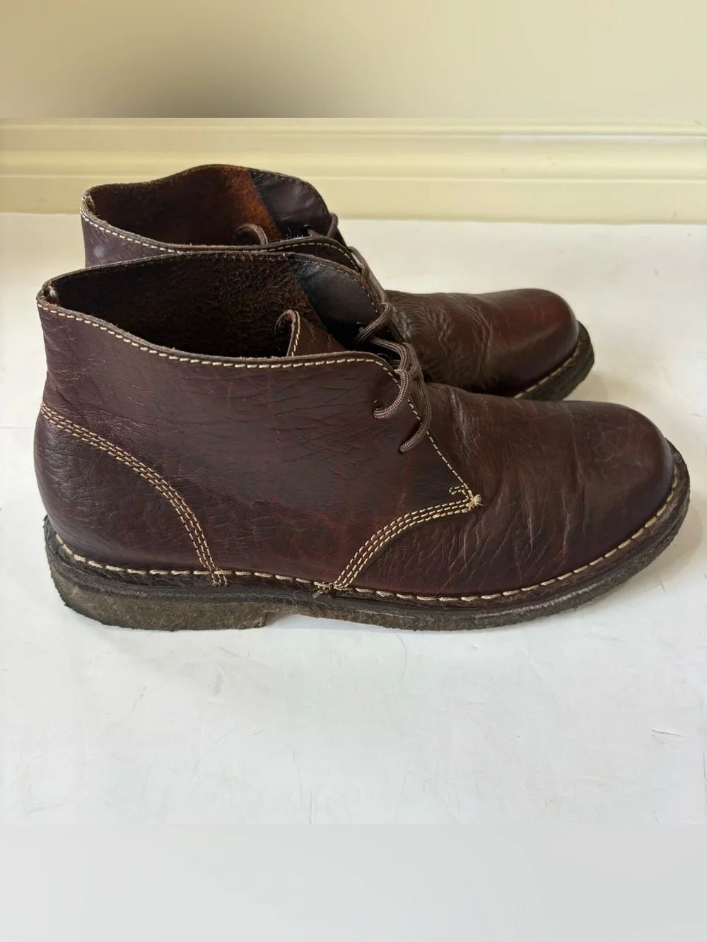 Duluth Trading Co Mens 9 M Brown Leather Chukka Boots Lace Up 39023